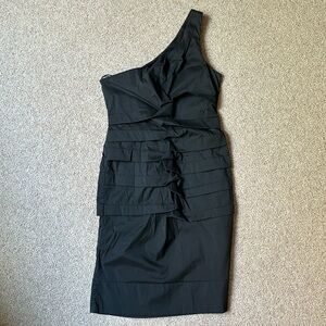 Nicole miller black one-shoulder cocktail dress